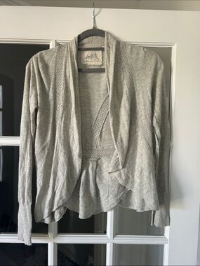 ANTHROPOLOGIE ANGEL OF THE NORTH Light Gray Open-Front Cardigan Sweater